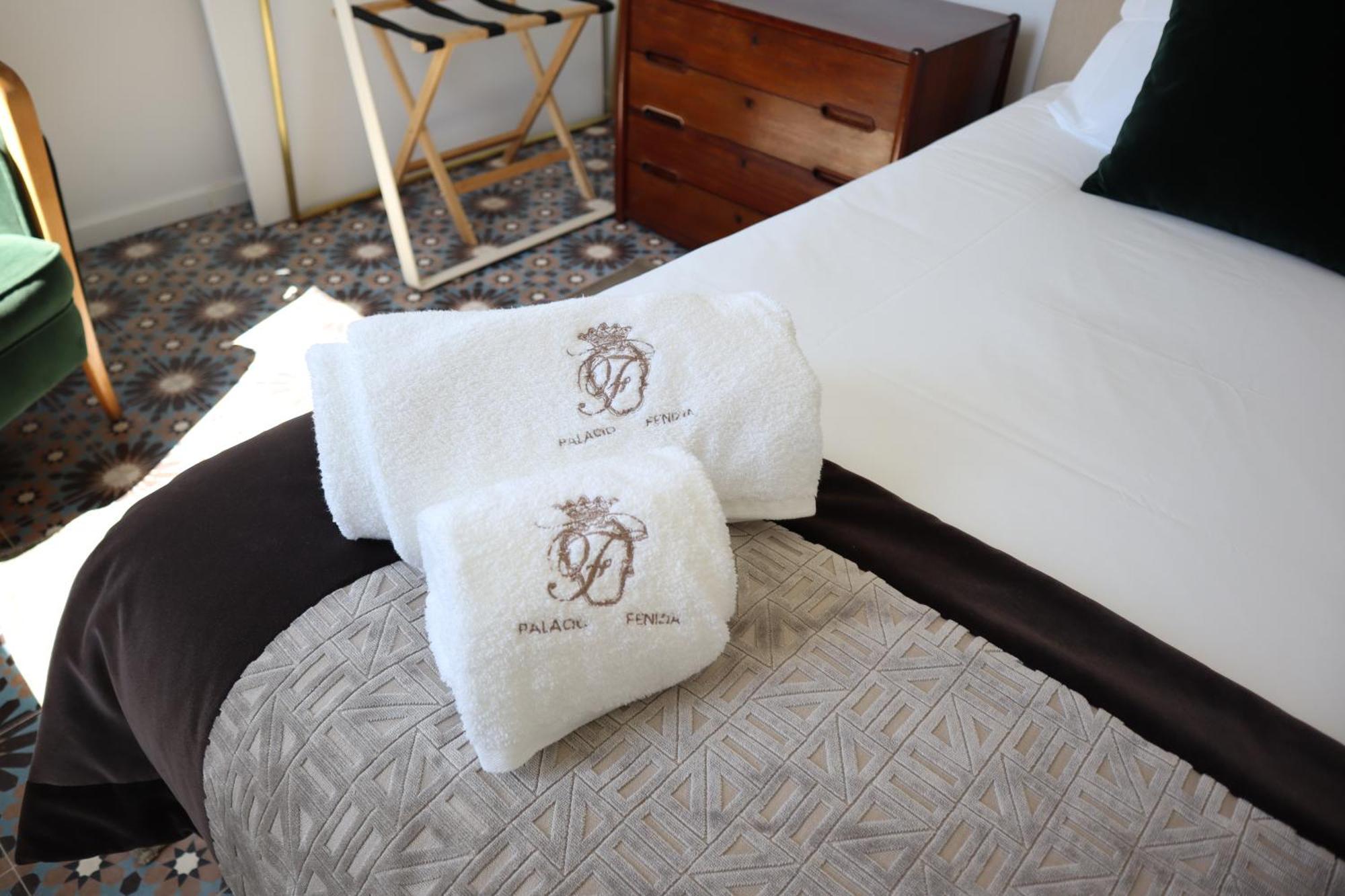 Palacio Fenizia Lux Apartments Porto Room photo